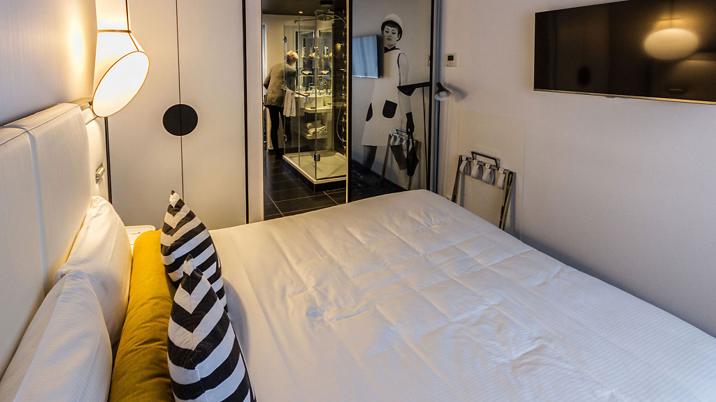 Hotel EKTA Room 401