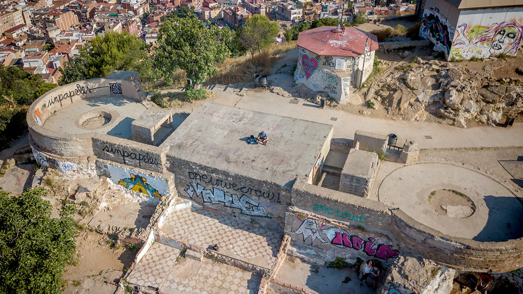 BCN-0111x.jpg