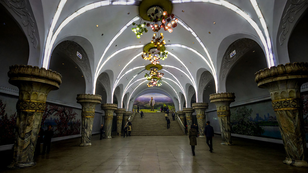 Pyongyang Metro Yŏnggwang