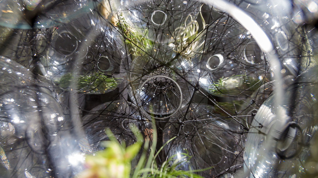 Thomas Saraceno - Aria