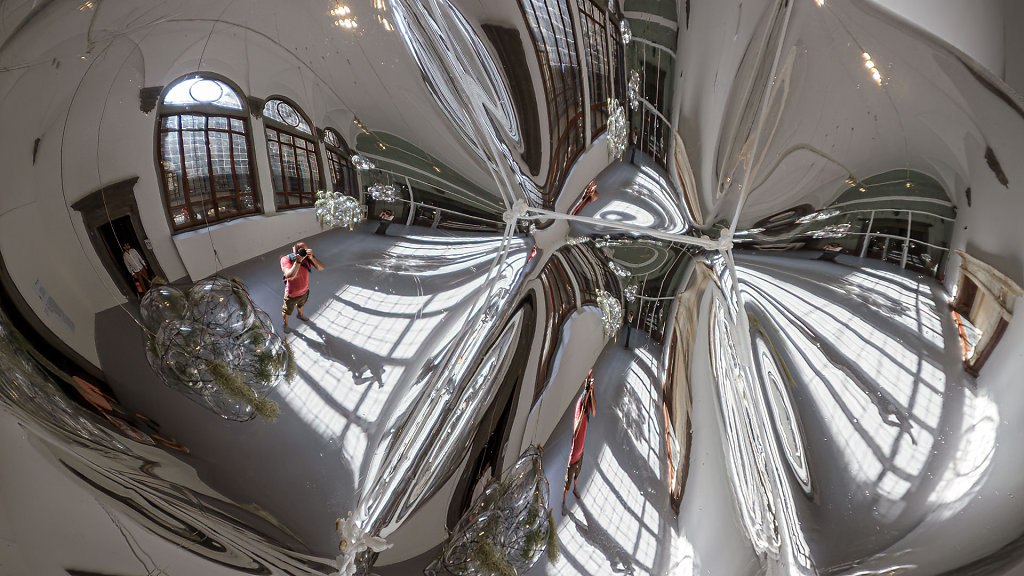 Thomas Saraceno - Aria