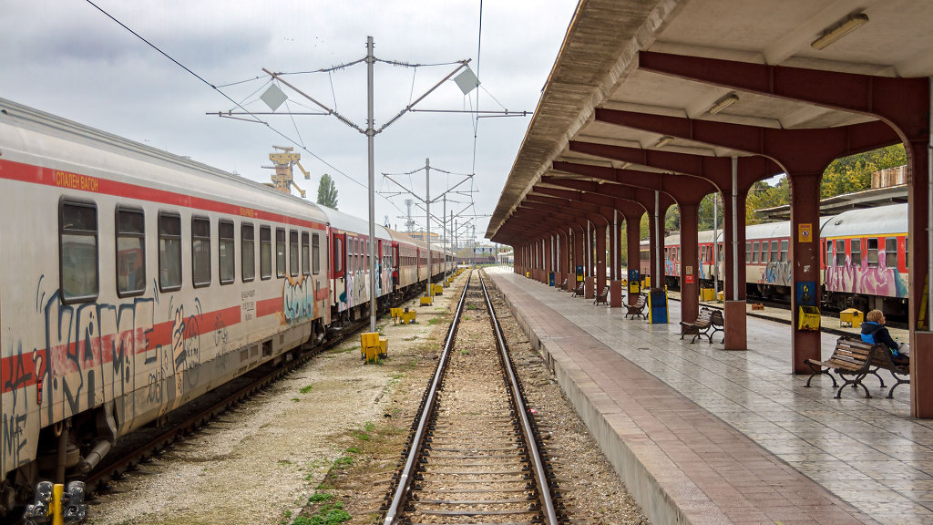  Varna Central Train Station - ЖП гара Варна 