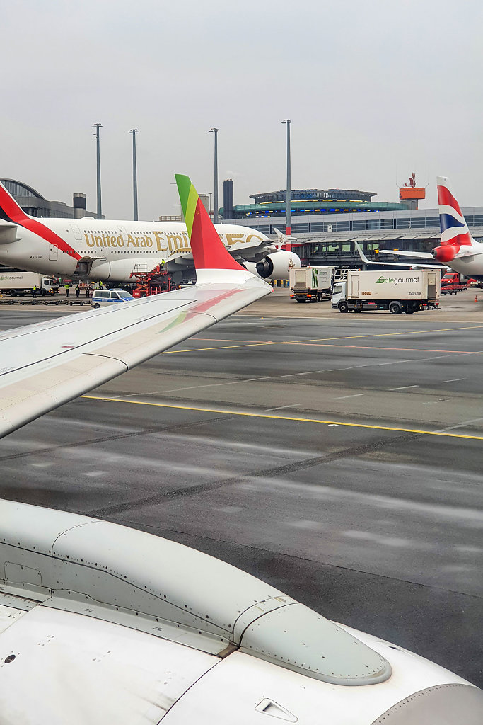 TAP TP569 HAM -> LIS (Embraer ERJ-190 / CS-TPV)