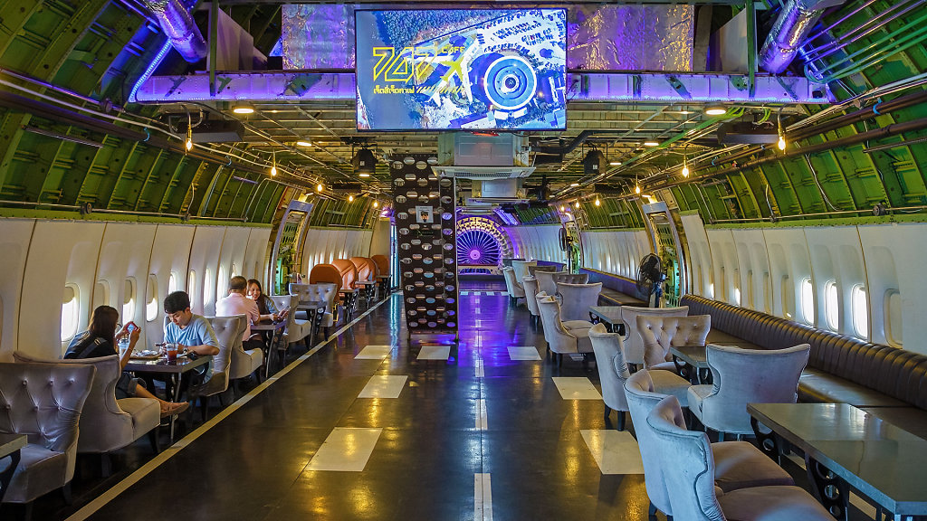 747 Café