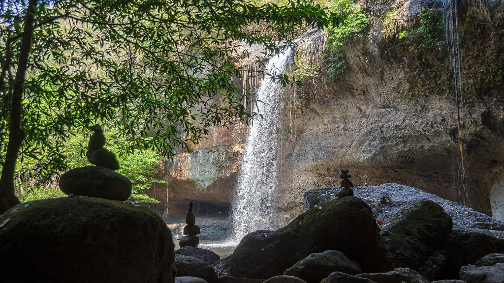 Pha Kluai Mai Waterfall