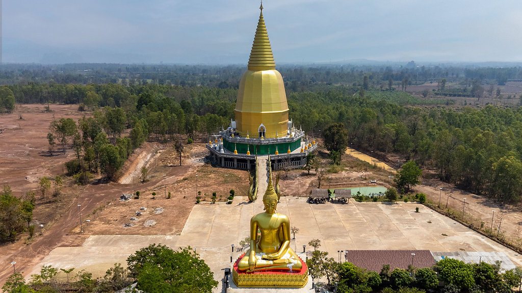 Phra That Chedi Si Mongkhon