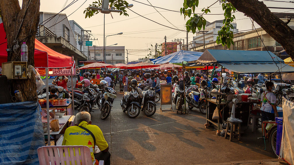 Phitsanulok Railway Station Night Market