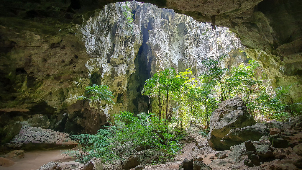 Phraya-Nakhon-Cave // ถ้ำพระยานคร