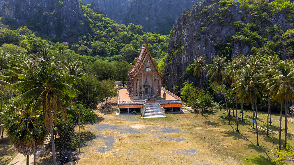 Wat Khao Daeng // วัดเขาแดง