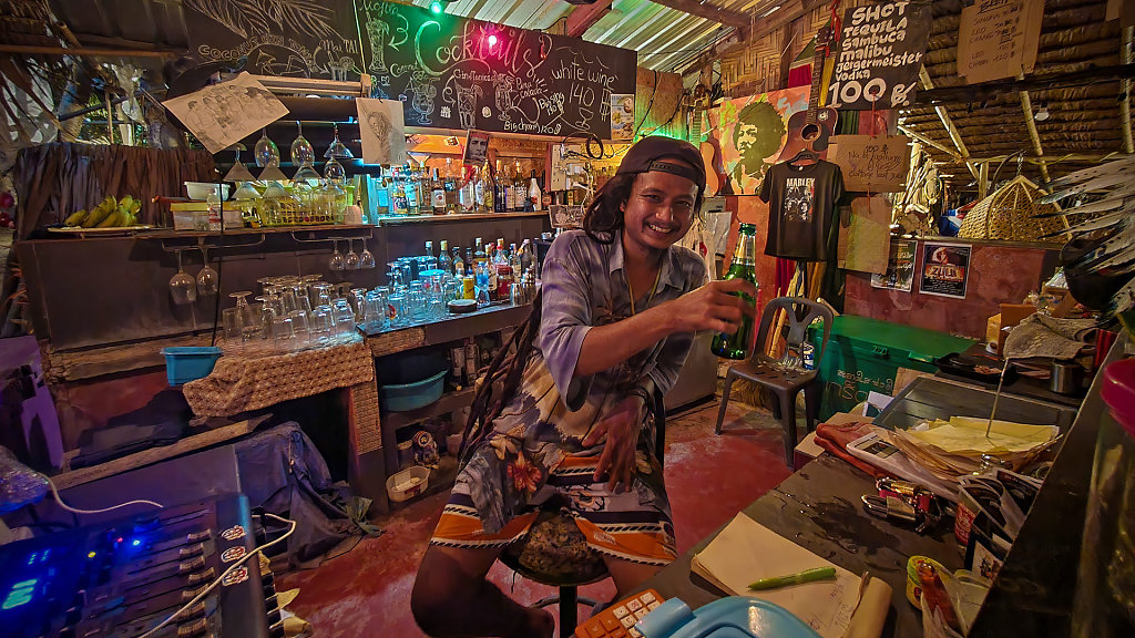 Ning - Rasta Chill Bar