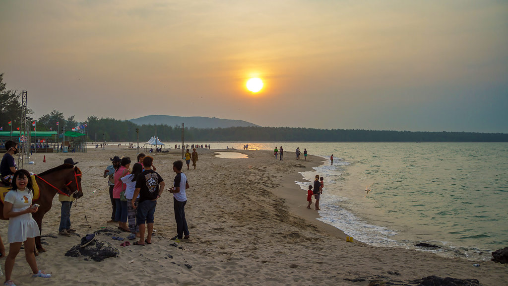 Samila Beach // หาดสมิหลา