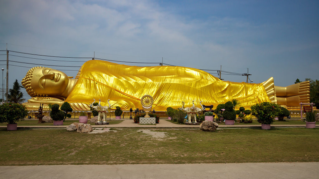 Wat Phra Non Laem Pho // วัดพระนอนแหลมพ้อ