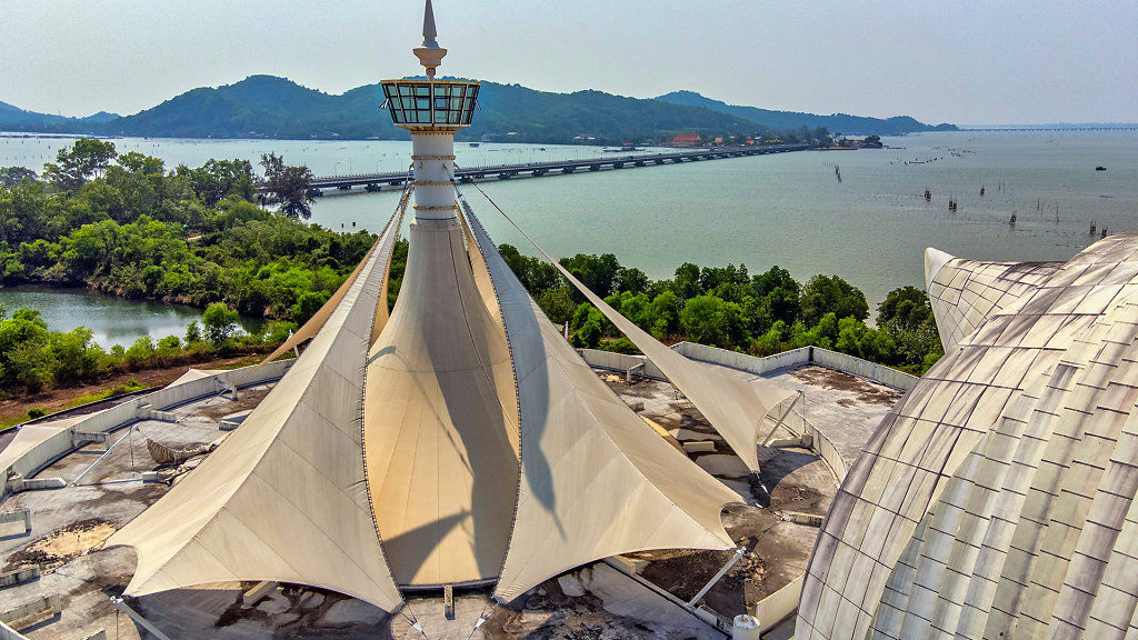 Tinsulanonda Fisheries College