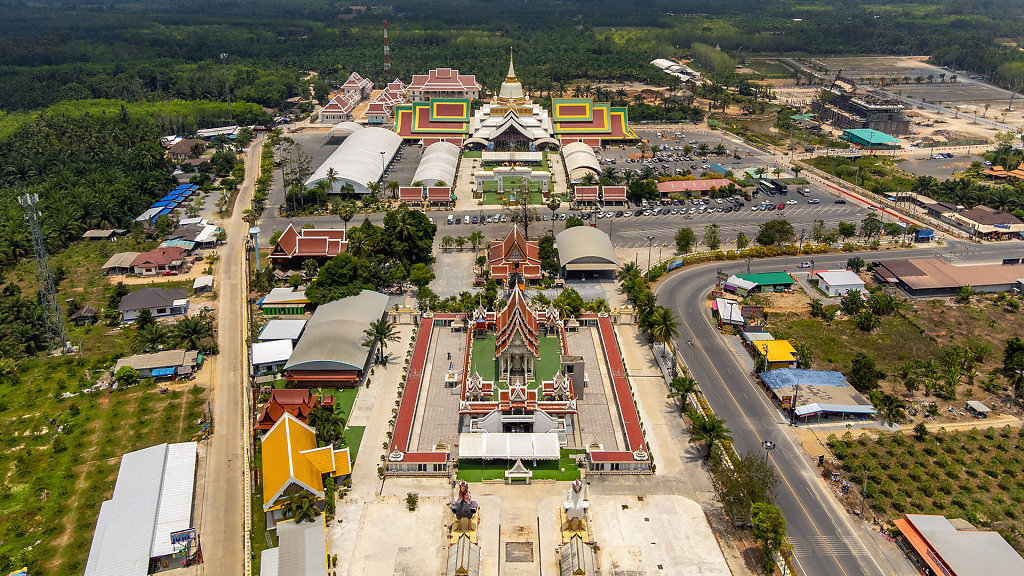 Wat Chedi (Ai Kai) // วัดเจดีย์ (ไอ้ไข่)