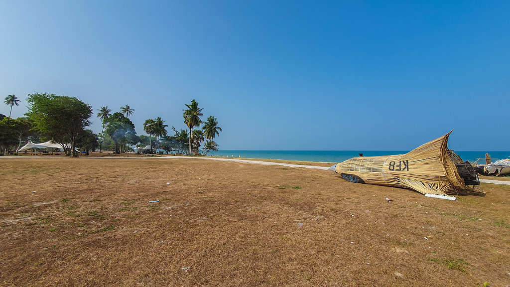 Na Dan Beach // หาดหน้าด่าน