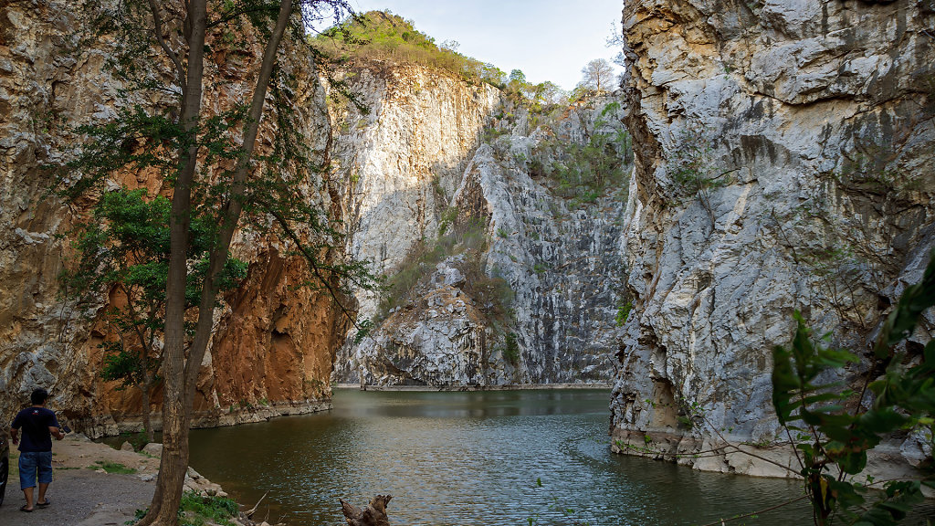 Hin Khao Ngu Park