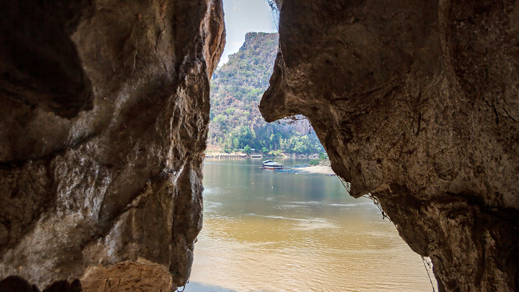 Pak Ou Caves // ຖ້ຳຕິ່ງ