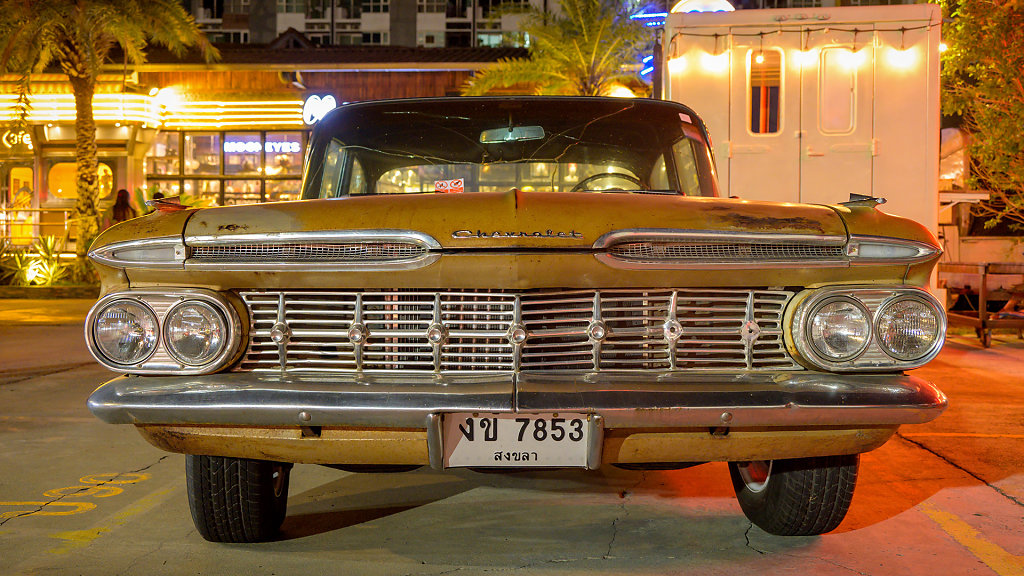 Srinagarindra Train Night Market