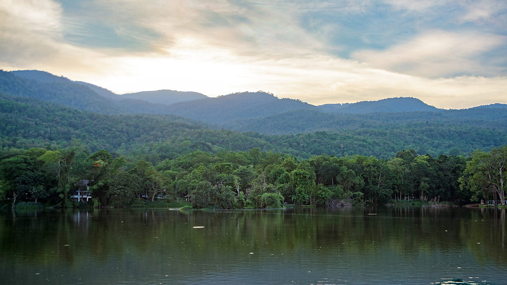20230531-182541-THAI2304-HDR.jpg