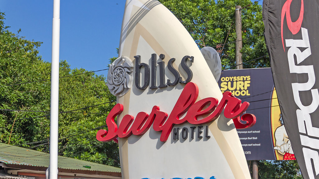 Bliss Surfer Hotel