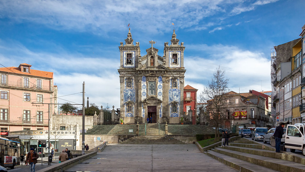  Church of Saint Ildefonso Igreja Paroquial de Santo Ildefonso