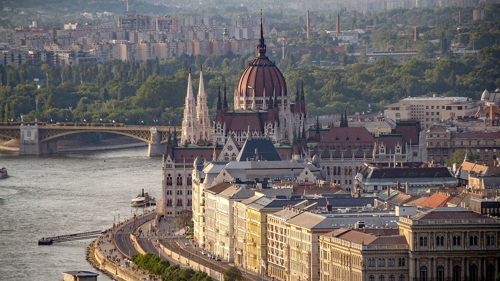  Parlamentsgebäude / Országház
