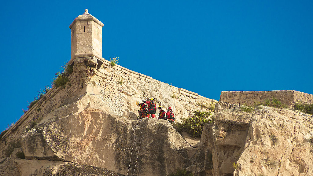 Castell de la Santa Bàrbara