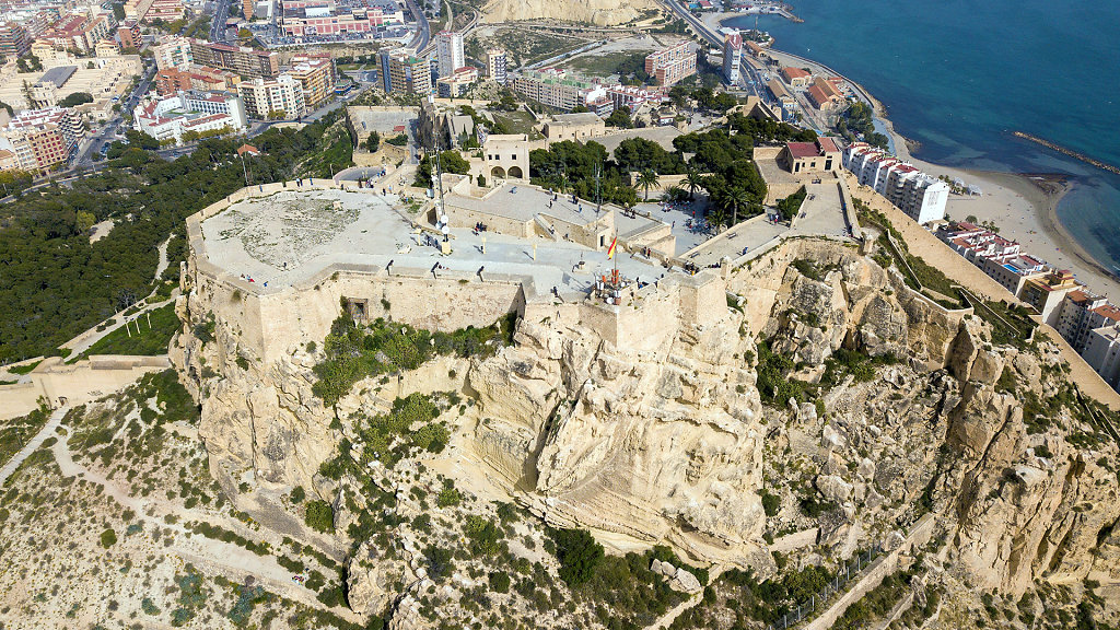 Castell de la Santa Bàrbara