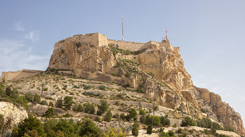 Castell de la Santa Bàrbara