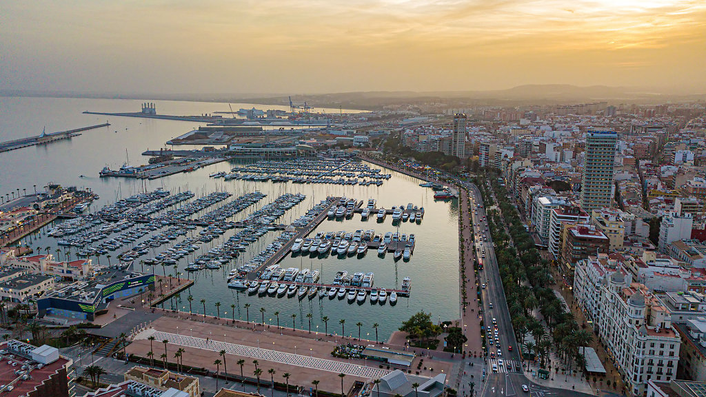 Puerto De Alicante