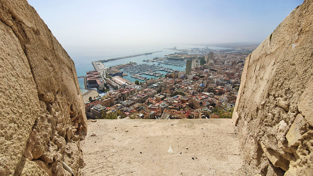 Castell de la Santa Bàrbara