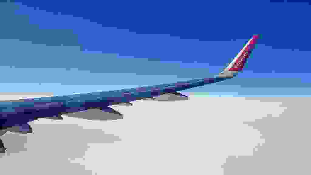 Wizz Air W6 3096 (HA-LXE - Airbus A321-231)