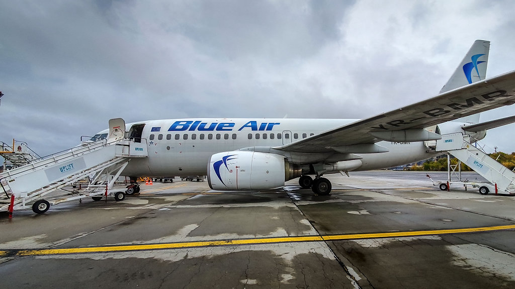 Blue AIr 0B 139 (YR-BMR - Boeing 737-7K2))