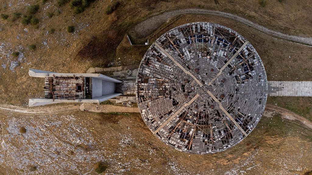  Buzludzha Monument - Паметникът на Бузлуджа 