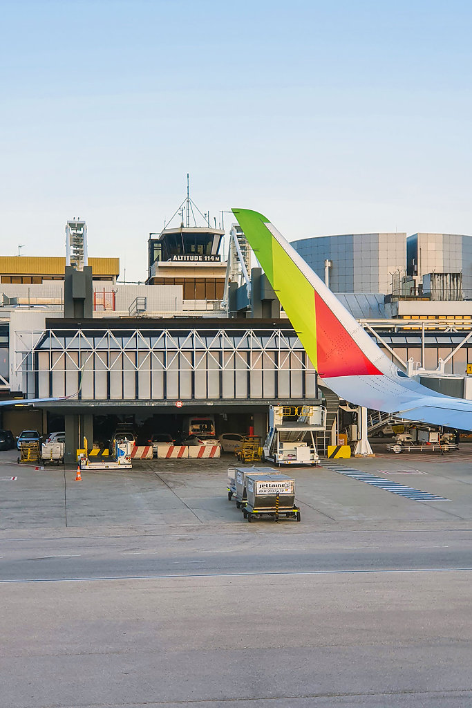 TAP TP1867 LIS -> PDL (Airbus A320neo / CS-TVC)