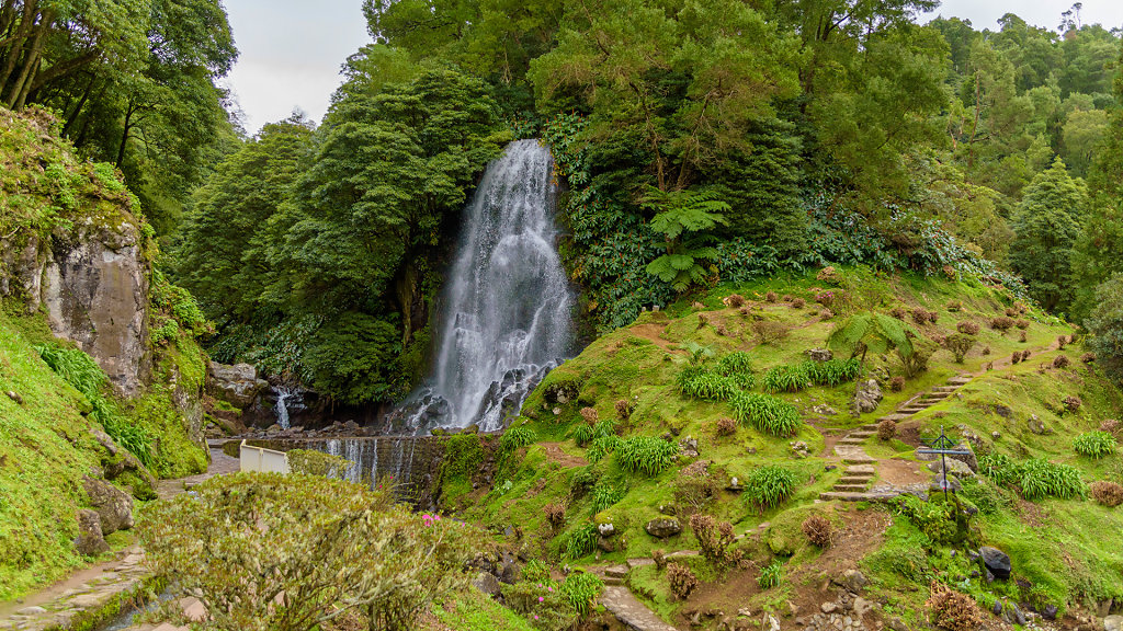 Cascata da Ribeira dos Caldeirões