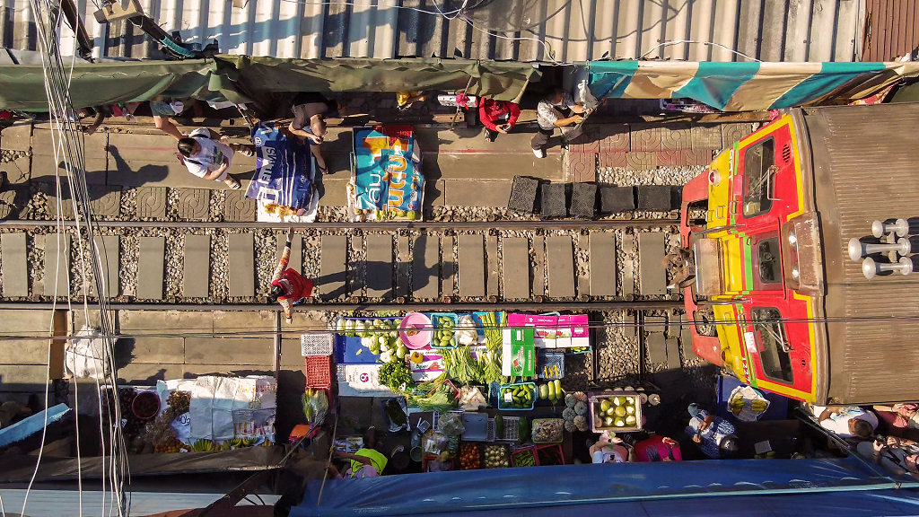 Talad Rom Hub Market // ตลาดร่มหุบ สมุทรสงคราม 