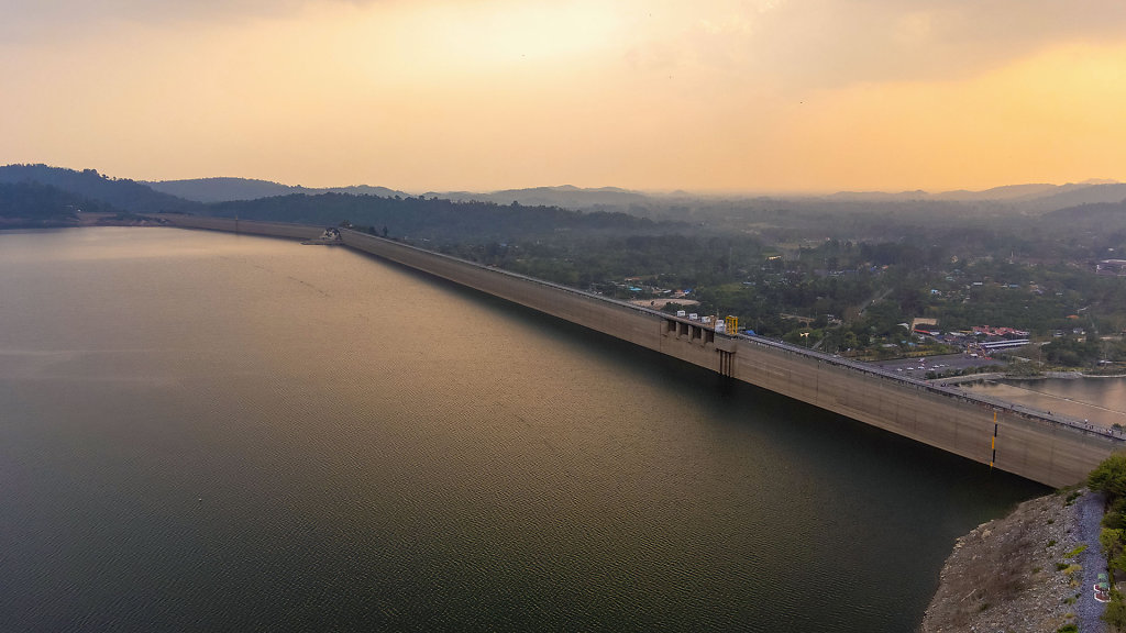 Khun Dan Prakarn Chon Dam