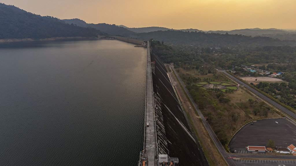 Khun Dan Prakarn Chon Dam