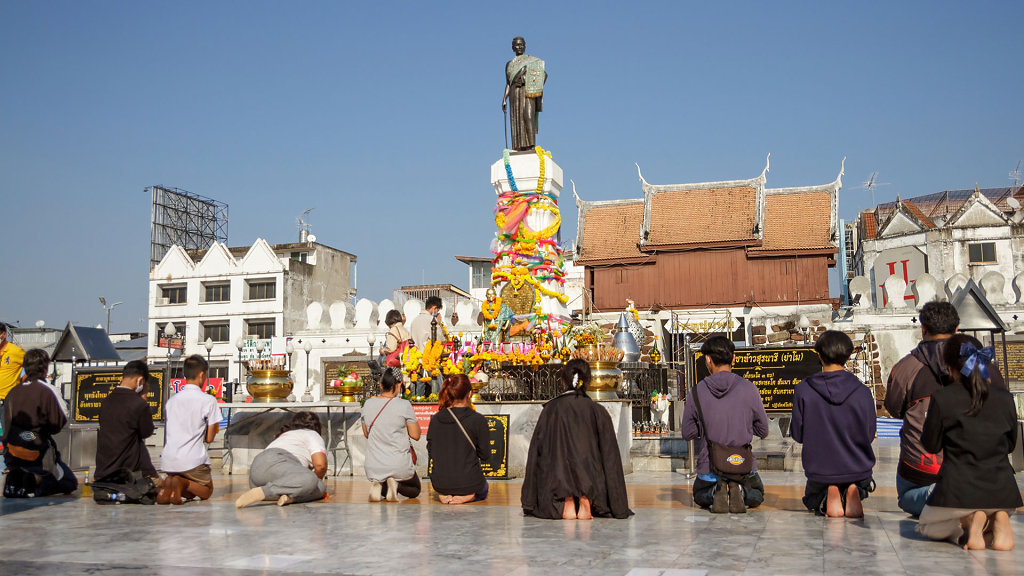 Thao Suranari (Ya Mo) Monument