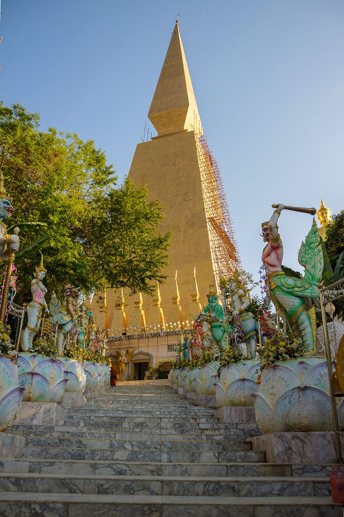 Wat Pa Phu Thap Boek