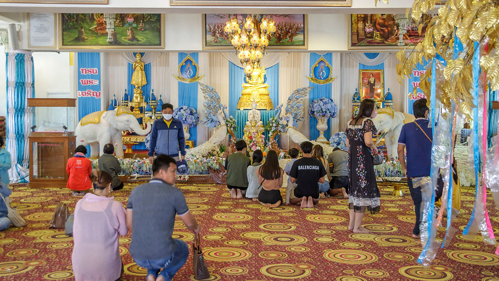 Wat Phra That Pha Sorn Kaew