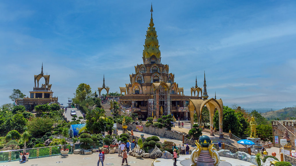 Wat Phra That Pha Sorn Kaew