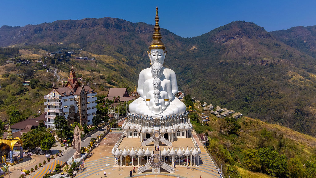 Wat Phra That Pha Sorn Kaew
