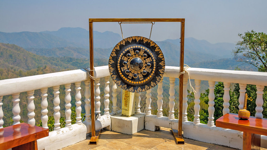 Wat Phra That Pha Sorn Kaew