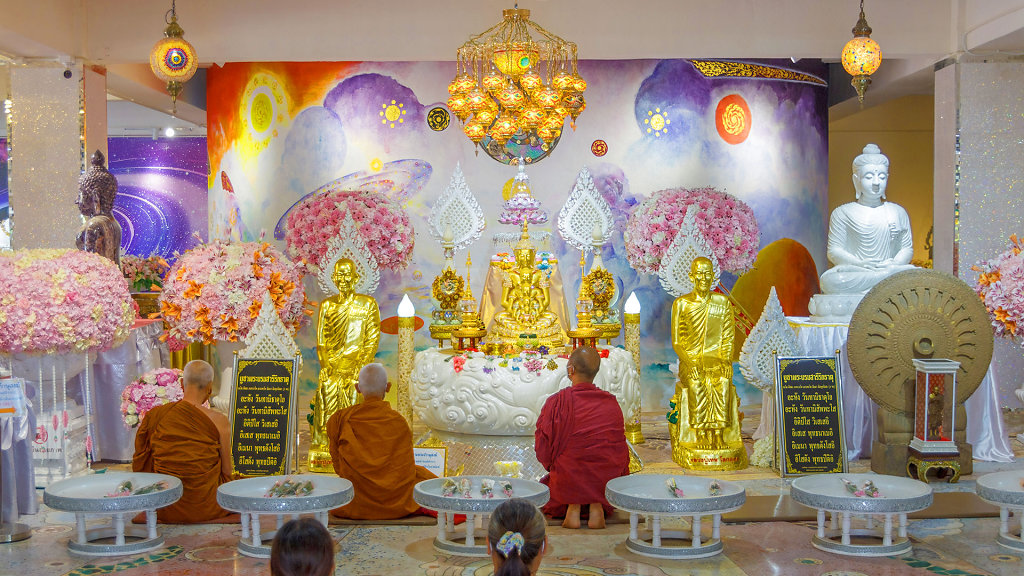 Wat Phra That Pha Sorn Kaew