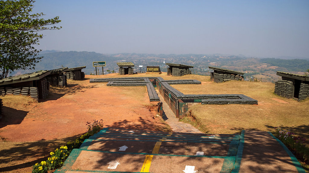 Khao Kho Sacrifice Memorial // อนุสาวรีย์ผู้เสียสละ เขาค้อ