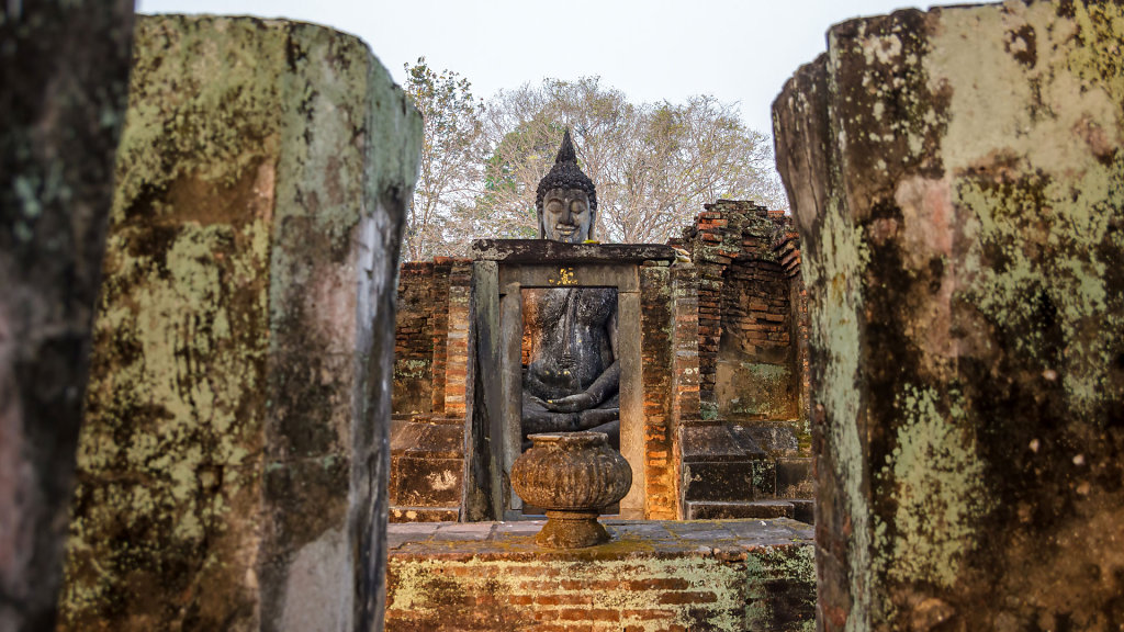 Wat Si Chum // วัดศรีชุม (พระอจนะ) สุโขทัย