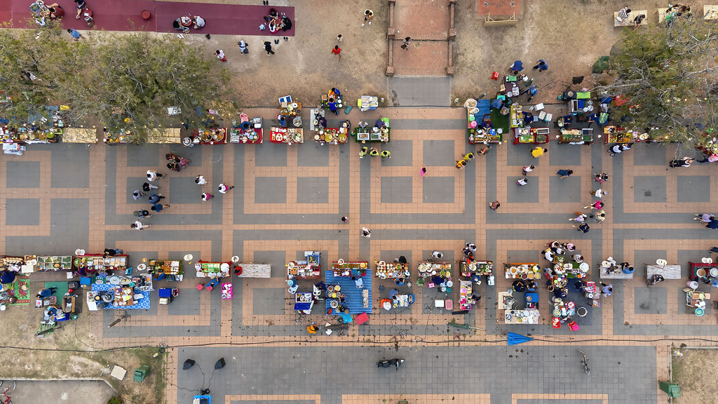 Friday and Saturday night market