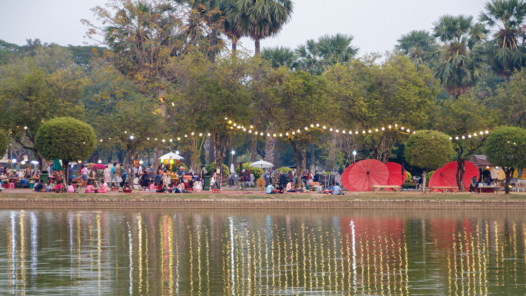 Friday and Saturday night market